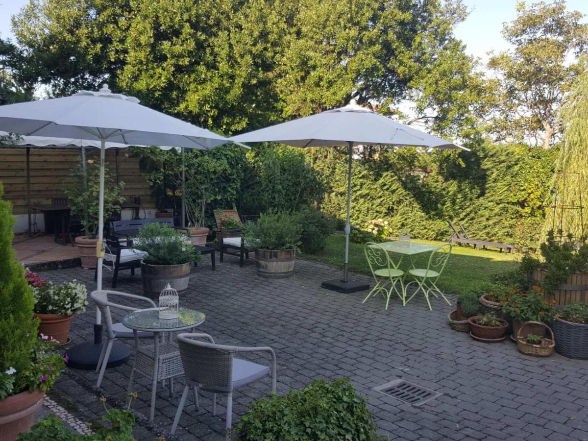 La Terrazza Sui Vigneti-Rovescala Bed & Breakfast San Damiano al Colle Exterior foto