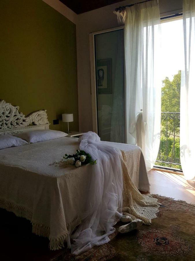 La Terrazza Sui Vigneti-Rovescala Bed & Breakfast San Damiano al Colle Exterior foto